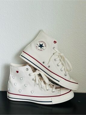 Converse Chuck Taylor All Star Valentine's Day High Top Women's 8 Heart